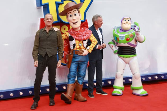 Tom Hanks, Woody, Tim Allen und Buzz Lightyear beim UK Launch Event des Animationsfilms Toy Story 5 im Odeon Luxe Leicester Square. London, 28.05.2026 *** Tom Hanks, Woody, Tim Allen and Buzz Lightyear at the UK launch event for the animated film Toy Story 5 at the Odeon Luxe Leicester Square London, 28 05 2026 Foto:xD.xJonesx xFuturexImagex toy_story_6545