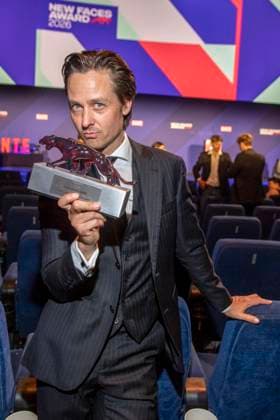 ABB NEWFACES- Tom Schilling Preistraeger zu Gast auf der Party bei der Verleihung der Bunte New Faces Award Film im Delphi Filmpalast am Zoo am 28.05.2026 in Berlin Berlin Deutschland *** ABB NEWFACES Tom Schilling award winner as guest at the party at the Bunte New Faces Award Film ceremony at Delphi Filmpalast am Zoo on 28 05 2026 in Berlin Berlin Germany