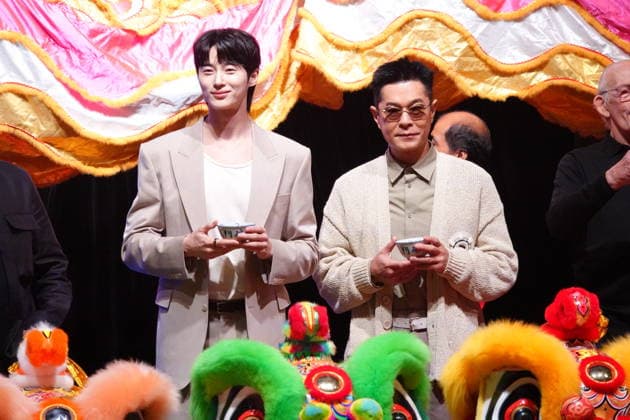 HONG KONG, CHINA - MAY 29: Actor Louis Koo Tin-lok (R) and South Korean model actor Byeon Woo-seok (L) attend the opening ceremony of Hong Kong Comic Con 2026 on May 29, 2026 in Hong Kong, China.  Copyright: xVCGx 111644814487