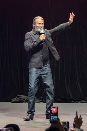 Mads Mikkelsen bei der Opening Ceremony der Hong Kong Comic Con 2026 im Hong Kong Convention and Exhibition Centre. Hong Kong, 29.05.2026 *** Mads Mikkelsen at the Opening Ceremony of the Hong Kong Comic Con 2026 at the Hong Kong Convention and Exhibition Centre Hong Kong, 29 05 2026 Foto:xJ.xRussellx xFuturexImagex opening_6504