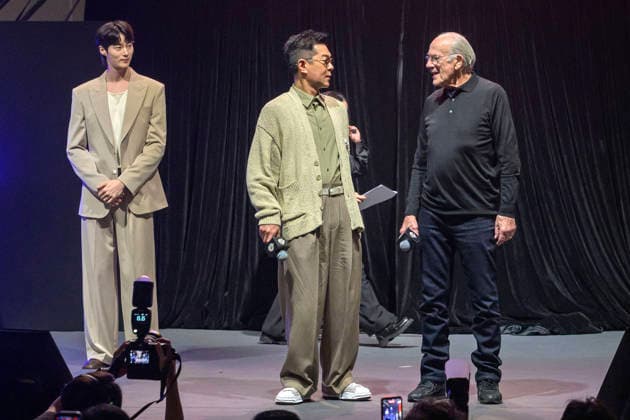Byeon Woo-seok, Louis Koo Tin-lok und Christoper Lloyd bei der Opening Ceremony der Hong Kong Comic Con 2026 im Hong Kong Convention and Exhibition Centre. Hong Kong, 29.05.2026 *** Byeon Woo seok, Louis Koo Tin lok and Christoper Lloyd at the Opening Ceremony of the Hong Kong Comic Con 2026 at the Hong Kong Convention and Exhibition Centre Hong Kong, 29 05 2026 Foto:xJ.xRussellx xFuturexImagex opening_6522