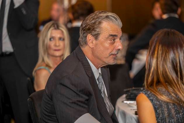 ABB UMBRELLA- Christopher David Chris Noth (US-amerikanischer Schauspieler), zu Gast auf dem roten Teppich bei der Umbrella Foundation Charity Night im Hotel Hyatt Regency in Duesseldorf am 28.05.2026 NRW Deutschland *** ABB UMBRELLA Christopher David Chris Noth US American actor , guest on the red carpet at the Umbrella Foundation Charity Night at the Hyatt Regency Hotel in Duesseldorf on 28 05 2026 NRW Germany