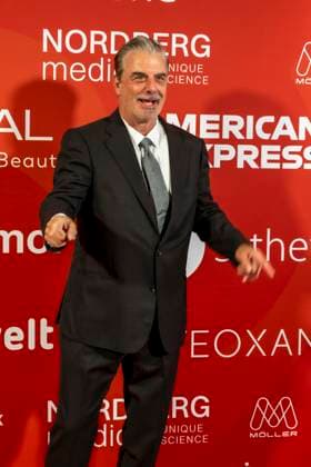 ABB UMBRELLA- Christopher David Chris Noth (US-amerikanischer Schauspieler) zu Gast auf dem roten Teppich bei der Umbrella Foundation Charity Night im Hotel Hyatt Regency in Duesseldorf am 28.05.2026 NRW Deutschland *** ABB UMBRELLA Christopher David Chris Noth US actor guest on the red carpet at the Umbrella Foundation Charity Night at the Hyatt Regency Hotel in Duesseldorf on 28 05 2026 NRW Germany
