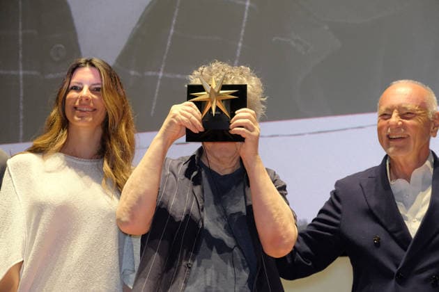 Michel Gondry At Stella Della Mole Award Ceremony - Turin French director Michel Gondry receives the Stella della Mole award in recognition of his contribution to filmmaking during a ceremony at Cinema Massimo in Turin, Italy, on May 28, 2026 awarded by museum president Enzo Ghigo, alongside National Cinema Museum director Carlo Chatrian, as he reviews his eclectic career and introduces the screening of Microbo&Gasolina. Photo by Costantino Sergi IPA ABACAPRESS.COM Torino Torino  Copyright: xIPA ABACAx