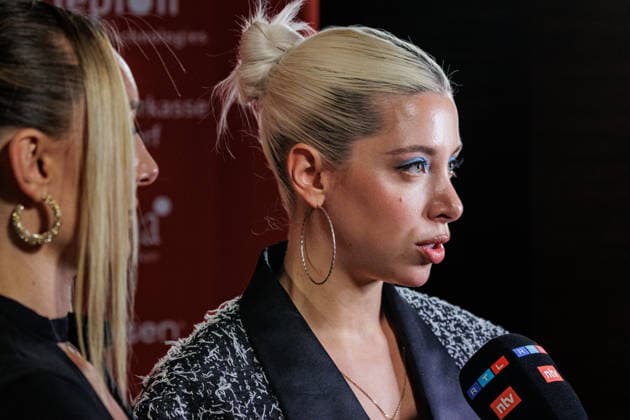 28.05.2026. Düsseldorf. Walentina Doronina auf der zweiten Charity Gala zugunsten der Umbrella Stiftung im Hyatt Regency Hotel im Düsseldorfer Medienhafen. Die Umbrella Stiftung setzt sich seit rund 20 Jahren für die medizinische Hilfe von Verletzten und entstellten Personen ein. Gründer Dr. Afschin Fatemi reist dafür regelmäßig ehrenamtlich in Krisengebiete und Flüchtlingslager, um Kinder und Erwachsene mit schweren Verbrennungen, Kriegsverletzungen oder Tumoren kostenlos zu operieren. Düsseldorf Hotel Hyatt Regency, Medienhafen Nordrhein-Westfalen Deutschland