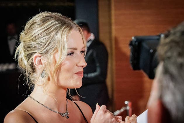 28.05.2026. Düsseldorf. Lottie Moss (jüngere Halbschwester von Supermodel Kate Moss) auf der zweiten Charity Gala zugunsten der Umbrella Stiftung im Hyatt Regency Hotel im Düsseldorfer Medienhafen. Die Umbrella Stiftung setzt sich seit rund 20 Jahren für die medizinische Hilfe von Verletzten und entstellten Personen ein. Gründer Dr. Afschin Fatemi reist dafür regelmäßig ehrenamtlich in Krisengebiete und Flüchtlingslager, um Kinder und Erwachsene mit schweren Verbrennungen, Kriegsverletzungen oder Tumoren kostenlos zu operieren. Düsseldorf Hotel Hyatt Regency, Medienhafen Nordrhein-Westfalen Deutschland *** 28 05 2026 Düsseldorf Lottie Moss younger half-sister of supermodel Kate Moss at the second charity gala for the Umbrella Fou
