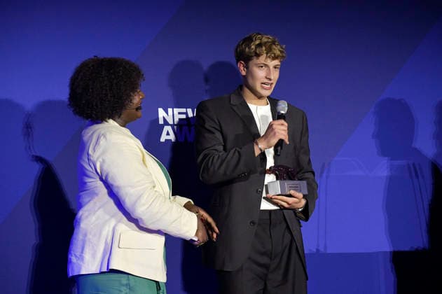 Thelma Buabeng und Jonathan Kriener bei der Verleihung der Bunte New Faces Awards Film 2026 im Delphi Filmpalast. Berlin, 28.05.2026 *** Thelma Buabeng and Jonathan Kriener at the presentation of the Bunte New Faces Awards Film 2026 at the Delphi Filmpalast Berlin, 28 05 2026 Foto:xM.xBehrensx xFuturexImagex new_faces_6661