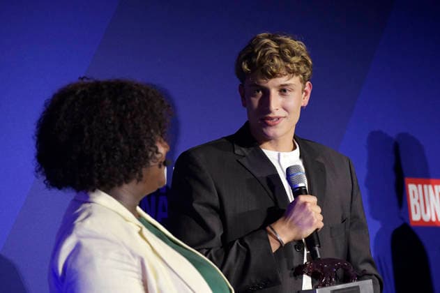 Thelma Buabeng und Jonathan Kriener bei der Verleihung der Bunte New Faces Awards Film 2026 im Delphi Filmpalast. Berlin, 28.05.2026 *** Thelma Buabeng and Jonathan Kriener at the presentation of the Bunte New Faces Awards Film 2026 at the Delphi Filmpalast Berlin, 28 05 2026 Foto:xM.xBehrensx xFuturexImagex new_faces_6662