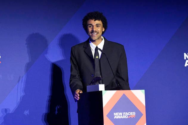 Langston Uibel bei der Verleihung der Bunte New Faces Awards Film 2026 im Delphi Filmpalast. Berlin, 28.05.2026 *** Langston Uibel at the presentation of the Bunte New Faces Awards Film 2026 at the Delphi Filmpalast Berlin, 28 05 2026 Foto:xM.xBehrensx xFuturexImagex new_faces_6666