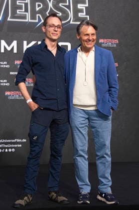 Wolfgang Bahro mit Sohn David Bahro bei der Premiere des Kinofilms Masters of the Universe im UCI Luxe East Side Gallery. Berlin, 28.05.2026 *** Wolfgang Bahro with son David Bahro at the premiere of the movie Masters of the Universe at the UCI Luxe East Side Gallery Berlin, 28 05 2026 Foto:xC.xBehringx xFuturexImagex masters_berlin_6501
