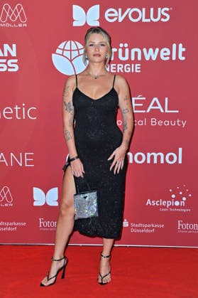 Charity-Night der Umbrella Stiftung. Lottie Moss anläßlich der Charity-Night der Umbrella Stiftung am 28.05.2026 im Hyatt Regency Düsseldorf. 20260528MWI125875 *** Charity Night of the Umbrella Foundation Lottie Moss on the occasion of the Charity Night of the Umbrella Foundation on 28 05 2026 at the Hyatt Regency Düsseldorf 20260528MWI125875
