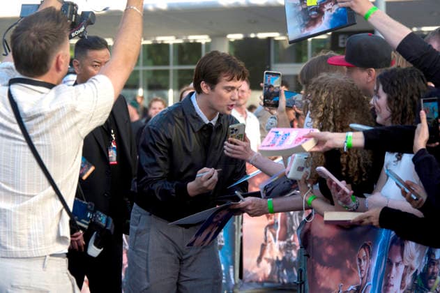 Nicholas Galitzine bei der Premiere des Kinofilms Masters of the Universe im UCI Luxe East Side Gallery. Berlin, 28.05.2026 *** Nicholas Galitzine at the premiere of the movie Masters of the Universe at UCI Luxe East Side Gallery Berlin, 28 05 2026 Foto:xC.xBehringx xFuturexImagex masters_berlin_6542