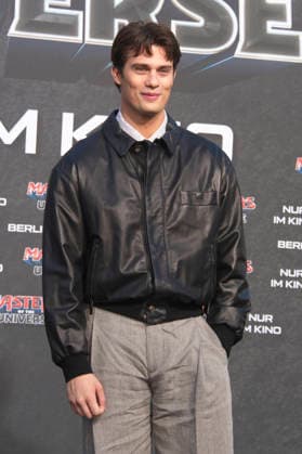 Nicholas Galitzine bei der Premiere des Kinofilms Masters of the Universe im UCI Luxe East Side Gallery. Berlin, 28.05.2026 *** Nicholas Galitzine at the premiere of the movie Masters of the Universe at UCI Luxe East Side Gallery Berlin, 28 05 2026 Foto:xC.xBehringx xFuturexImagex masters_berlin_6551