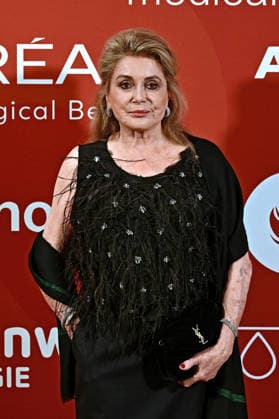 Charity-Night der Umbrella Stiftung. Catherine Deneuve anläßlich der Charity-Night der Umbrella Stiftung am 28.05.2026 im Hyatt Regency Düsseldorf. 20260528MWI125561 *** Charity Night of the Umbrella Foundation Catherine Deneuve on the occasion of the Charity Night of the Umbrella Foundation on 28 05 2026 at the Hyatt Regency Düsseldorf 20260528MWI125561