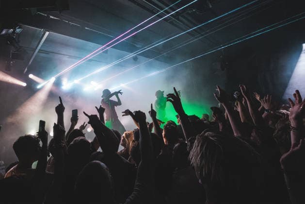 Soppgirobygget live in Copenhagen, Denmark Copenhagen, Denmark. 28th, May 2026. Concert goers seen at a live concert with the Norwegian electronic music duo Soppgirobygget at VEGA in Copenhagen. Denmark, Copenhagen  Copyright: xGonzalesxPhoto PeterxTroestx