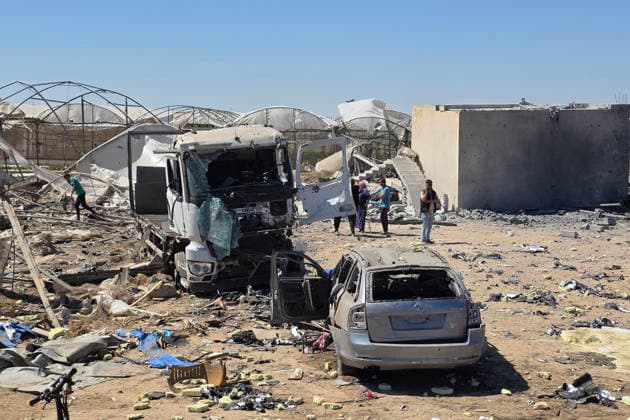 Palestinians Inspect Site of Israeli Strike in Khan Younis Palestinians inspect the site of an Israeli strike in Khan Younis, southern Gaza Strip, Friday, May 29, 2026. Photo by Tariq Mohammad APA Images Khan Yunis Gaza Strip Palestinian Territory 290526_Khan_Yunis_APA_00(20) Copyright: xapaimagesxTariqxMohammad xapaimagesx