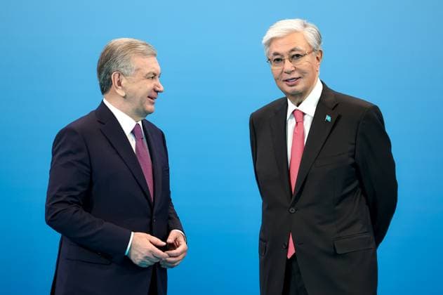 Kazakhstan Supreme Eurasian Economic Council 9176057 29.05.2026 Uzbek President Shavkat Mirziyoyev and Kazakh President Kassym-Jomart Tokayev attend a ceremony to welcome Eurasian Economic Union delegation heads before an expanded format meeting of the Supreme Eurasian Economic Council (SEEC) at the Palace of Independence in Astana, Kazakhstan. Alexander Kazakov Sputnik Astana Kazakhstan  Copyright: xAlexanderxKazakovx