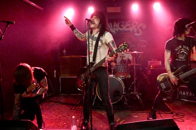 Matt Gabs, Alex Hagen und Sam Hariss von Ravagers live bei einem Konzert im Lux. Hannover, 28.05.2026 *** Matt Gabs, Alex Hagen and Sam Hariss from Ravagers live at a concert at Lux Hannover, 28 05 2026 Foto:xR.xKeuntjex xFuturexImagex ravagers_6517