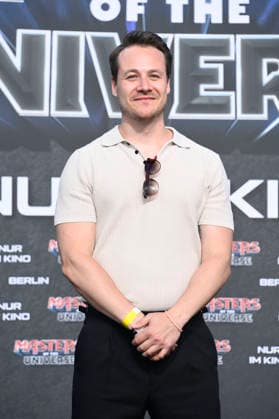 Max Felder bei der Premiere des Kinofilms Masters of the Universe im UCI Luxe East Side Gallery. Berlin, 28.05.2026 *** Max Felder at the premiere of the movie Masters of the Universe at UCI Luxe East Side Gallery Berlin, 28 05 2026 Foto:xN.xKubelkax xFuturexImagex masters_berlin_6595