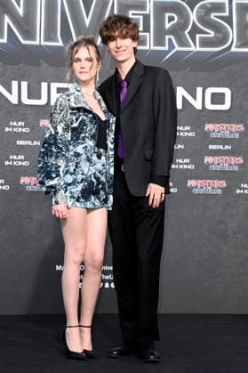Lucy Hellenbrecht und Finn bei der Premiere des Kinofilms Masters of the Universe im UCI Luxe East Side Gallery. Berlin, 28.05.2026 *** Lucy Hellenbrecht and Finn at the premiere of the movie Masters of the Universe at the UCI Luxe East Side Gallery Berlin, 28 05 2026 Foto:xN.xKubelkax xFuturexImagex masters_berlin_6596