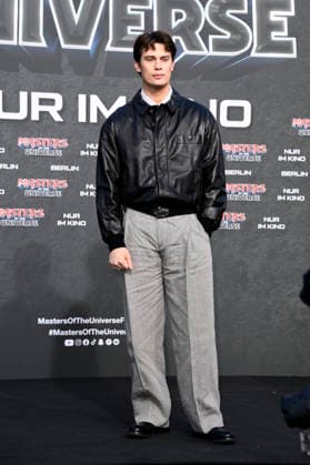 Nicholas Galitzine bei der Premiere des Kinofilms Masters of the Universe im UCI Luxe East Side Gallery. Berlin, 28.05.2026 *** Nicholas Galitzine at the premiere of the movie Masters of the Universe at UCI Luxe East Side Gallery Berlin, 28 05 2026 Foto:xN.xKubelkax xFuturexImagex masters_berlin_6658