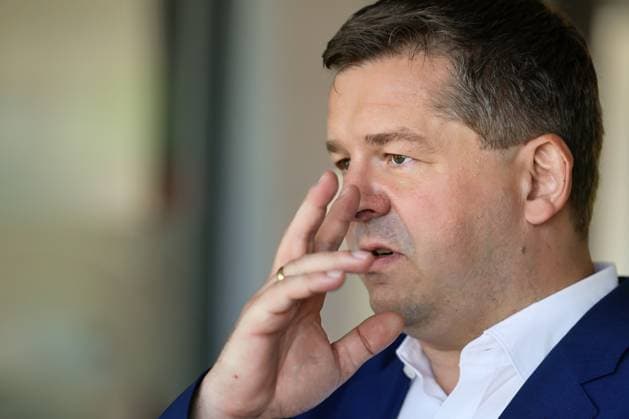29.05.2026 Ministerpräsident Sven Schulze hat heute gemeinsam Mit Politikern, Vertretern der Salzgitter AG-Tochter Ilsenburger Grobblech GmbH in Ilsenburg im Landkreis Harz in Sachsen-Anhalt mit der Eröffnung des neuen Ausbildungs- und Kommunikationszentrums ein deutliches Zeichen für die Zukunft des Industriestandortes Ilsenburg gesetzt. Ilsenburg Sachsen-Anhalt Deutschland *** 29 05 2026 Together with politicians and representatives of the Salzgitter AG subsidiary Ilsenburger Grobblech GmbH in Ilsenburg in the Harz district of Saxony-Anhalt, Minister President Sven Schulze today sent a clear signal for the future of Ilsenburg as an industrial location with the opening of the new training and communication center Ilsenburg Saxony-A