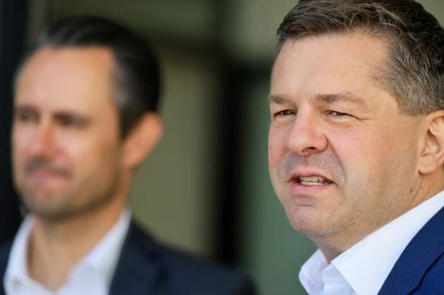 29.05.2026 Ministerpräsident Sven Schulze hat heute gemeinsam Mit Politikern, Vertretern der Salzgitter AG-Tochter Ilsenburger Grobblech GmbH in Ilsenburg im Landkreis Harz in Sachsen-Anhalt mit der Eröffnung des neuen Ausbildungs- und Kommunikationszentrums ein deutliches Zeichen für die Zukunft des Industriestandortes Ilsenburg gesetzt. Ilsenburg Sachsen-Anhalt Deutschland *** 29 05 2026 Together with politicians and representatives of the Salzgitter AG subsidiary Ilsenburger Grobblech GmbH in Ilsenburg in the Harz district of Saxony-Anhalt, Minister President Sven Schulze today sent a clear signal for the future of Ilsenburg as an industrial location with the opening of the new training and communication center Ilsenburg Saxony-A