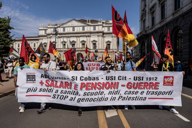 General workers strike in Milan MILAN, ITALY - MAY 29: Hundreds of people holding flags and banners take part in a demonstration against the ongoing wars in Palestine, Lebanon, and Iran, and against public spending on armaments during general workers strike in Milan, Italy, on May 29, 2026. Andrea Carrubba Anadolu Milan Italy. Editorial use only. Please get in touch for any other usage.  Copyright: x2026xAnadoluxAndreaxCarrubbax