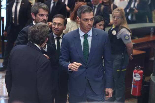 Sánchez presents the National Plan of Cultural Action Abroad I D The Minister of Culture, Ernest Urtasun, the Minister of Foreign Affairs, European Union and Cooperation, José Manuel Albares, and the President of the Government, Pedro Sánchez, during the presentation of the National Plan of Cultural Action Abroad, at the Cervantes Institute, on May 29, 2026, in Madrid Spain This plan aims to promote the internationalization of Spanish culture and heritage through three basic axes the defense of cultural rights and access to culture as a global public good the development of Spanish cultural diplomacy as a tool for peace, and the promotion of our cultural and creative industries in foreign markets 29 MAY 2026 Madrid Madrid Spain  Copyright: xEduardoxParrax 7558375