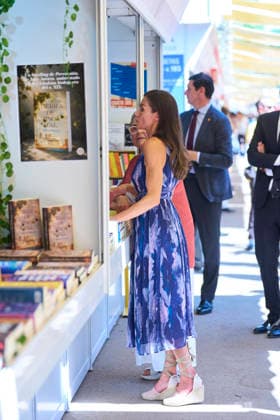 Queen Letizia attends Opening of Madrid Book Fair Queen Letizia of Spain attends Opening of Madrid Book Fair at El Retiro Park on May 29, 2026 in Madrid, Spain Photo by IMAGO MPG Madrid El Retiro Park Madrid Spain  Copyright: xMPGx