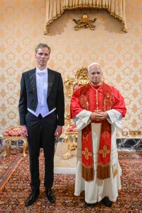 ITALY - POPE LEO XIV RECEIVES THE LETTERS OF CREDENCE FROM HIS EXCELLEMCY MR PAUL BEKKERS AT THE VATICAN - 2026 5 29 Italy, Rome, Vatican, 2026 5 29. Pope Leo XIV receives the Letters of Credence from His Excellency Mr Paul Bekkers, Ambassador of the Netherlands to the Vatican EDITORIAL USE ONLY - NO BOOKS Copyright: xVATICANxMEDIAx