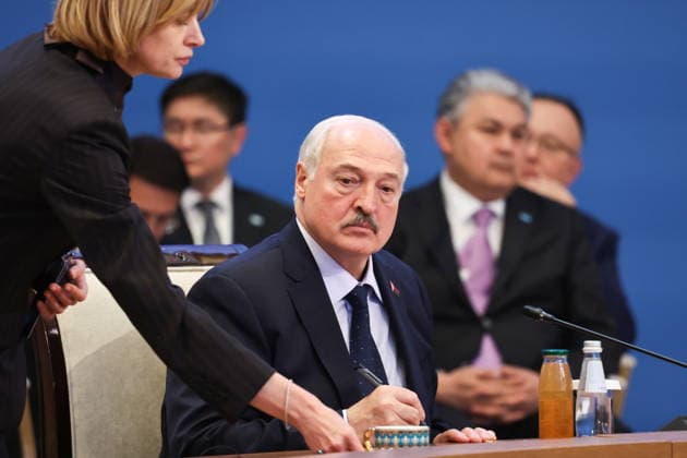 KAZAKHSTAN, ASTANA - MAY 29, 2026: Belarus President Alexander Lukashenko signs documents during an expanded meeting of the Supreme Eurasian Economic Council Astana Kazakhstan  - ZUMAt113 20260529_zaa_t113_157 Copyright: xAlexanderxKazakovx