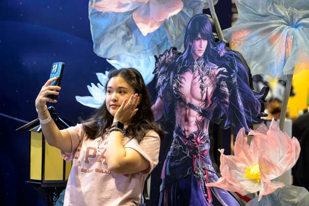 Conventionbesucher auf der der Hong Kong Comic Con 2026 im Hong Kong Convention and Exhibition Centre. Hongkong, 29.05.2026 *** Convention visitors at the Hong Kong Comic Con 2026 at the Hong Kong Convention and Exhibition Center Hong Kong, 29 05 2026 Foto:xJ.xRussellx xFuturexImagex comic_con_6515
