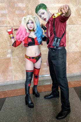 Harley Quinn und Joker Cosplayer auf der der Hong Kong Comic Con 2026 im Hong Kong Convention and Exhibition Centre. Hongkong, 29.05.2026 *** Harley Quinn and Joker cosplayers at the Hong Kong Comic Con 2026 at the Hong Kong Convention and Exhibition Centre Hong Kong, 29 05 2026 Foto:xJ.xRussellx xFuturexImagex comic_con_6528