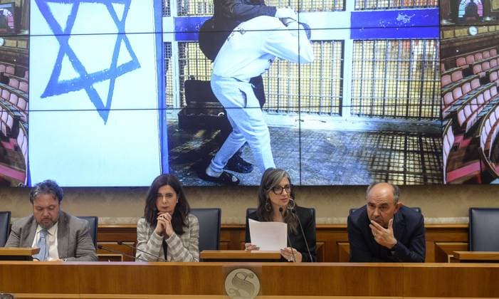 Foto IPP Marco Mattei Roma 29 05 2026 Senato presentazione del rapporto della relatrice speciale ONU sui territori palestinesi occupati, nella foto Dario Carotenuto Laura Boldrini Francesca Albanese Peppe De Cristofaro sullo sfondo immagini da Gaza Italy Photo Press - World Copyright . *** Photo IPP Marco Mattei Rome 29 05 2026 Senate presentation of the report of the UN special rapporteur on the occupied Palestinian territories, pictured Dario Carotenuto Laura Boldrini Francesca Albanese Peppe De Cristofaro in the background images from Gaza Italy Photo Press World Copyright 