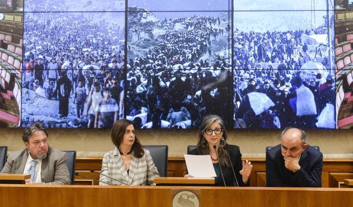 Foto IPP Marco Mattei Roma 29 05 2026 Senato presentazione del rapporto della relatrice speciale ONU sui territori palestinesi occupati, nella foto Dario Carotenuto Laura Boldrini Francesca Albanese Peppe De Cristofaro sullo sfondo immagini da Gaza Italy Photo Press - World Copyright . *** Photo IPP Marco Mattei Rome 29 05 2026 Senate presentation of the report of the UN special rapporteur on the occupied Palestinian territories, pictured Dario Carotenuto Laura Boldrini Francesca Albanese Peppe De Cristofaro in the background images from Gaza Italy Photo Press World Copyright 