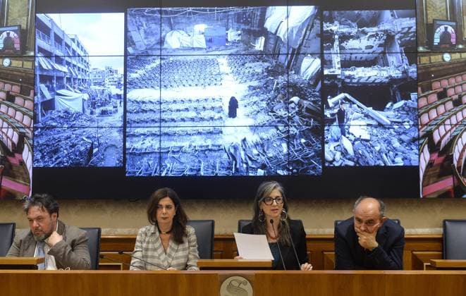 Foto IPP Marco Mattei Roma 29 05 2026 Senato presentazione del rapporto della relatrice speciale ONU sui territori palestinesi occupati, nella foto Dario Carotenuto Laura Boldrini Francesca Albanese Peppe De Cristofaro sullo sfondo immagini da Gaza Italy Photo Press - World Copyright . *** Photo IPP Marco Mattei Rome 29 05 2026 Senate presentation of the report of the UN special rapporteur on the occupied Palestinian territories, pictured Dario Carotenuto Laura Boldrini Francesca Albanese Peppe De Cristofaro in the background images from Gaza Italy Photo Press World Copyright 