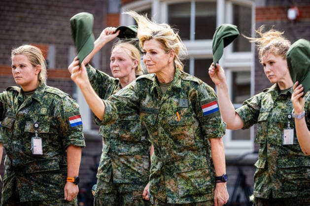 29-05-2026 Queen Maxima receiving her beret during her military training to become a reservist with the Royal Netherlands Army at the KMA in Breda. Â  Copyright: xPPEx