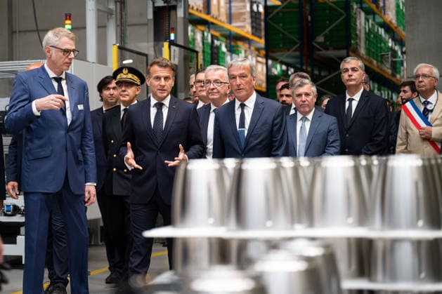 French President Emmanuel Macron visits the Vorwerk factory, which manufactures Thermomix kitchen appliances, as part of the Choose France Days in Donnemain Saint Mames, central France, May 29, 2026 Donnemain Saint Mames France  Copyright: xGrÃ goirexCampione Pool BestimagexGrÃ goirexCampione Pool Bestimagex