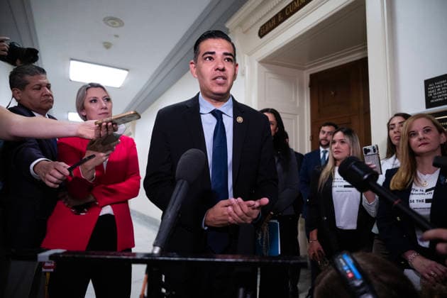 Bondi Deposition TW UNITED STATES - MAY 29: Ranking member Rep. Robert Garcia, D-Calif., speaks with reporters before former Attorney General Pam Bondi sat for a House Oversight and Government Reform Committee deposition about the Jeffrey Epstein files, in Rayburn building on Friday, May 29, 2026. (Tom Williams CQ Roll Call) Washington DC United States EDITORIAL USE ONLY Copyright: x2026xCQ-RollxCall,xInc.x TomxWilliamsx rollcallpix171267