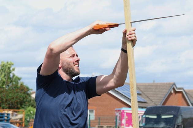 May 29, 2026, Makerfield, Greater Manchester, UK: Makerfield, UK. Reform UK candidate, Rob Kenyon instals campaign placards in supporterÃ¢â‚¬â ¢s gardens in Ashton-In-Makerfield, Greater Manchester, ahead of the Makerfield by-election which takes place on the 18th June. Makerfield UK  - ZUMAl94_ 20260529_zaf_l94_023 Copyright: xJacquelinexLawriex