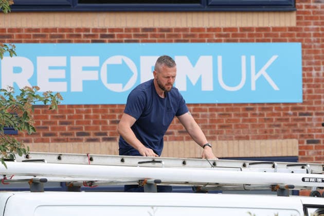 May 29, 2026, Makerfield, Greater Manchester, UK: Makerfield, UK. Reform UK candidate, Rob Kenyon, adjusts the ladders on his van before canvassing in Ashton-In-Makerfield, Greater Manchester, ahead of the Makerfield by-election which takes place on the 18th June. Makerfield UK  - ZUMAl94_ 20260529_zaf_l94_027 Copyright: xJacquelinexLawriex