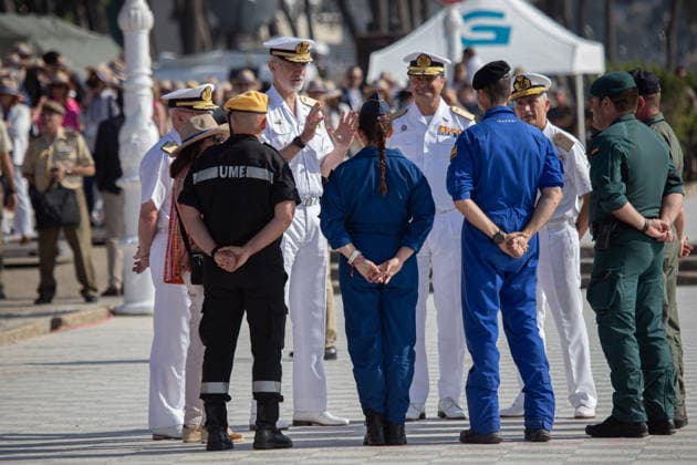 The King presides over the naval review and the dynamic exhibition on the occasion of the Armed Forces Day King Felipe VI c during the naval review and the dynamic exhibition on the occasion of the Armed Forces Day, on May 29, 2026, in Vigo, Pontevedra, Galicia Spain On the occasion of the Armed Forces Day 2026, the King presided over the naval review in which ships of the Navy and the Civil Guard sailed along the Vigo estuary and then moved to Samil Beach to attend the dynamic exhibition of naval air capabilities, which included maneuvers by the means of the Army, the Navy, the Spanish Army, the Spanish Civil Guard, the Spanish Air Force and the Spanish Navy, the Navy, the Air and Space Army, the Civil Guard and the Military Emergency Uni  Copyright: xAdrianxIragox 7559267