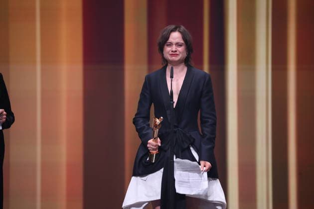 DEUTSCHER FILMPREIS 2026 - SHOW Gewinnerin Lena Urzendowsky BESTE WEIBLICHE NEBENROLLE bei der Verleihung DEUTSCHER FILMPREIS 2026 in Berlin *** GERMAN FILM AWARD 2026 SHOW winner Lena Urzendowsky BEST FEMALE NEBENROLLE at the GERMAN FILM AWARD 2026 ceremony in Berlin Copyright: xEventpressxFuhrx