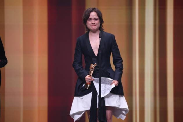 DEUTSCHER FILMPREIS 2026 - SHOW Gewinnerin Lena Urzendowsky BESTE WEIBLICHE NEBENROLLE bei der Verleihung DEUTSCHER FILMPREIS 2026 in Berlin *** GERMAN FILM AWARD 2026 SHOW winner Lena Urzendowsky BEST FEMALE NEBENROLLE at the GERMAN FILM AWARD 2026 ceremony in Berlin Copyright: xEventpressxFuhrx