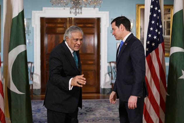 US Secretary of State Marco Rubio (R) and Pakistani Deputy Prime Minister and Foreign Minister Ishaq Dar react before a meeting in Washington, DC. USA 29 May 2026. Rubio met with Dar, a mediator in the negotiations with Iran, ahead of US President Donald Trump s decision on the agreement with Tehran. Rubio meets with Pakistani mediator before Trump makes a decision on Iran !ACHTUNG: NUR REDAKTIONELLE NUTZUNG!  Copyright: xLeninxNollyx USA1264 20260529-55020443072_1