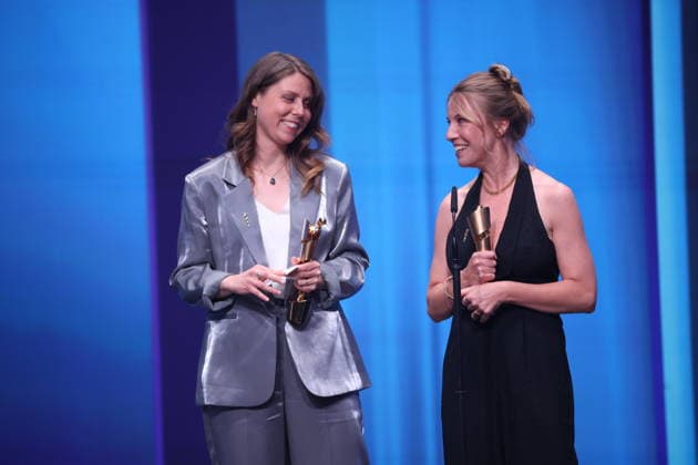 DEUTSCHER FILMPREIS 2026 - SHOW BESTES MASKENBILD Gewinnerinen Anne-Marie Walther, Irina Schwarz Â· IN DIE SONNE SCHAUEN bei der Verleihung DEUTSCHER FILMPREIS 2026 in Berlin *** GERMAN FILM AWARD 2026 SHOW BEST MASK PICTURE winners Anne Marie Walther, Irina Schwarz Â- IN DIE SONNE SCHAUEN at the GERMAN FILM AWARD 2026 ceremony in Berlin Copyright: xEventpressxFuhrx