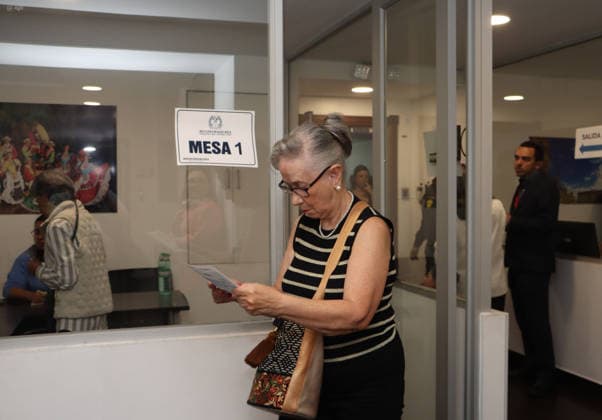 ELECTIONS COLOMBIAN CONSULATE Quito, Friday, May 29, 2026 Colombian Consulate in Quito, receives its citizens to vote in the 2026 presidential elections Photos API Rolando Enriquez Quito Pichincha Ecuador POL ELECTIONSCONSULATECOLOMBIA cdd843d148e298c5821ba7b60b00f53b Copyright: xROLANDOxENRIQUEZx