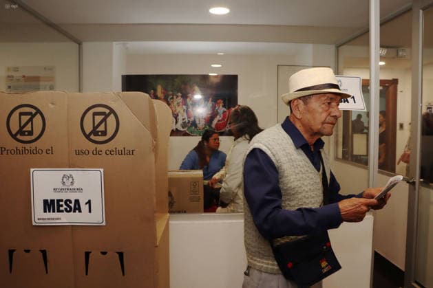 ELECTIONS COLOMBIAN CONSULATE Quito, Friday, May 29, 2026 Colombian Consulate in Quito, receives its citizens to vote in the 2026 presidential elections Photos API Rolando Enriquez Quito Pichincha Ecuador POL ELECTIONSCONSULATECOLOMBIA d679166c4982375eed6488ad816eeb39 Copyright: xROLANDOxENRIQUEZx