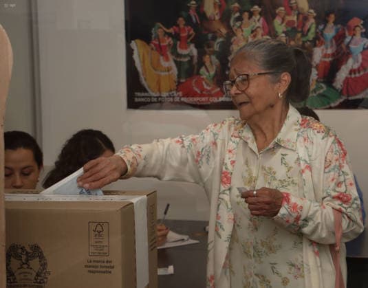 ELECTIONS COLOMBIAN CONSULATE Quito, Friday, May 29, 2026 Colombian Consulate in Quito, receives its citizens to vote in the 2026 presidential elections Photos API Rolando Enriquez Quito Pichincha Ecuador POL ELECTIONSCONSULATECOLOMBIA da54c56159f0575352dd12543d05dd8c Copyright: xROLANDOxENRIQUEZx